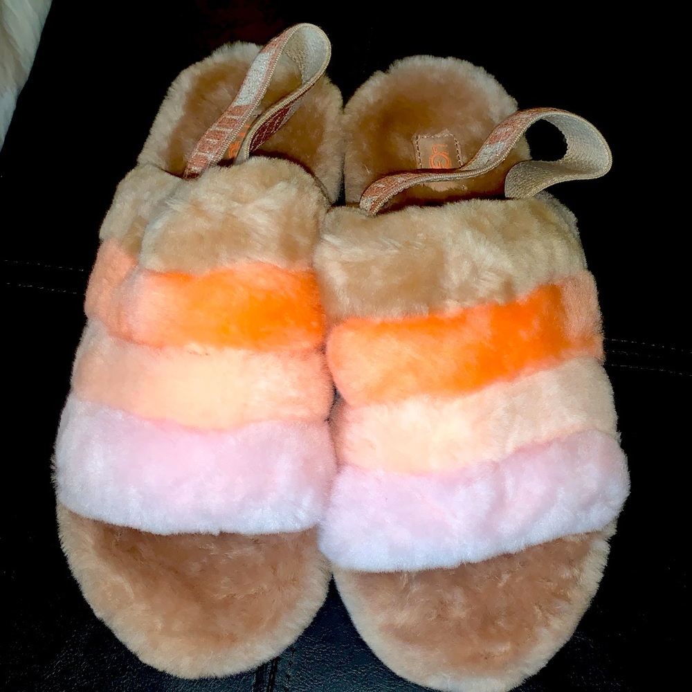 UGGs  SLIDE ONS🔥New🔥
